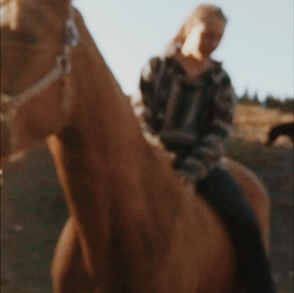 Em's Western Boutique - Picture 3 of 3